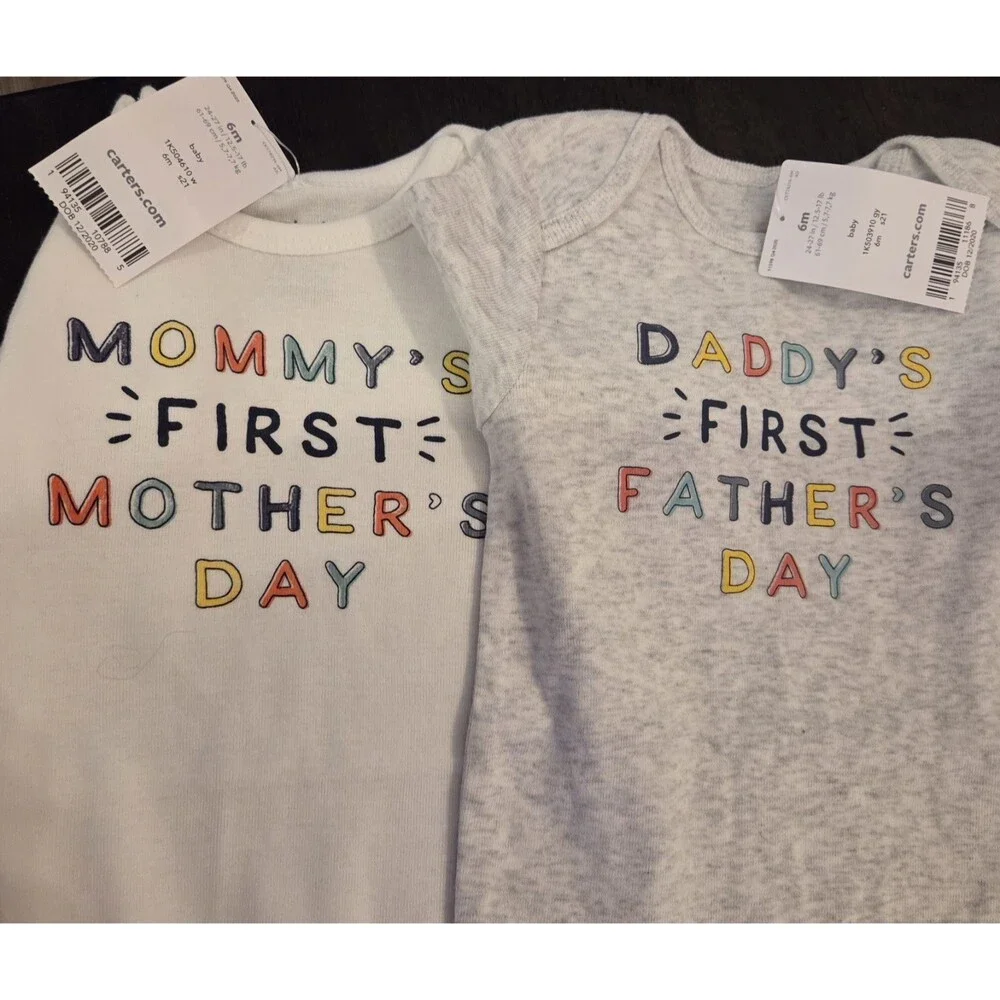 Carter's brand unisex baby bodysuit Baby's First Mother's & Father's Day - 6MO